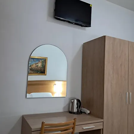 Hotel Tito 2 Mestre